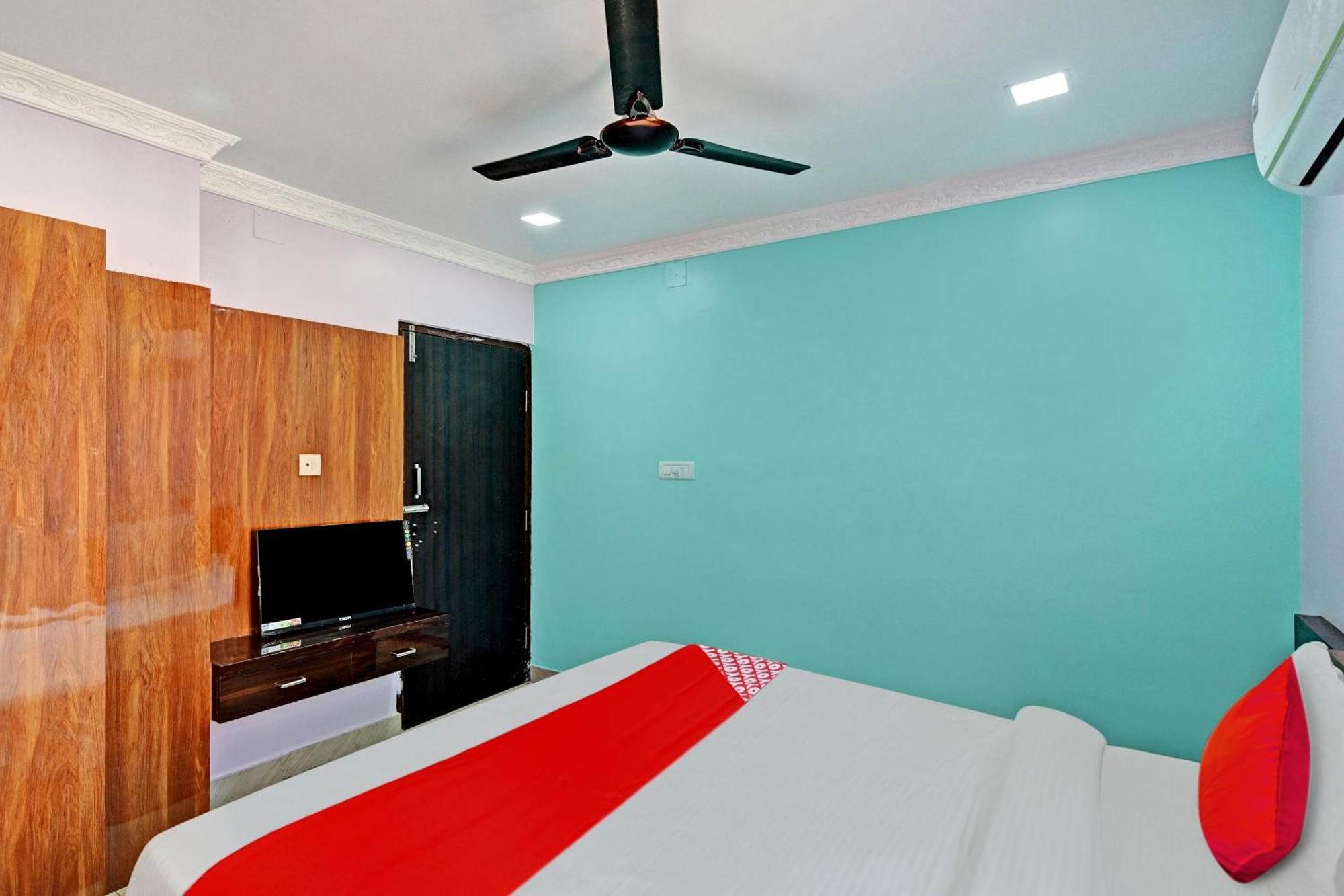 Hotel O Hi5 Days Inn Premium Bhuvanesvar Szoba fotó