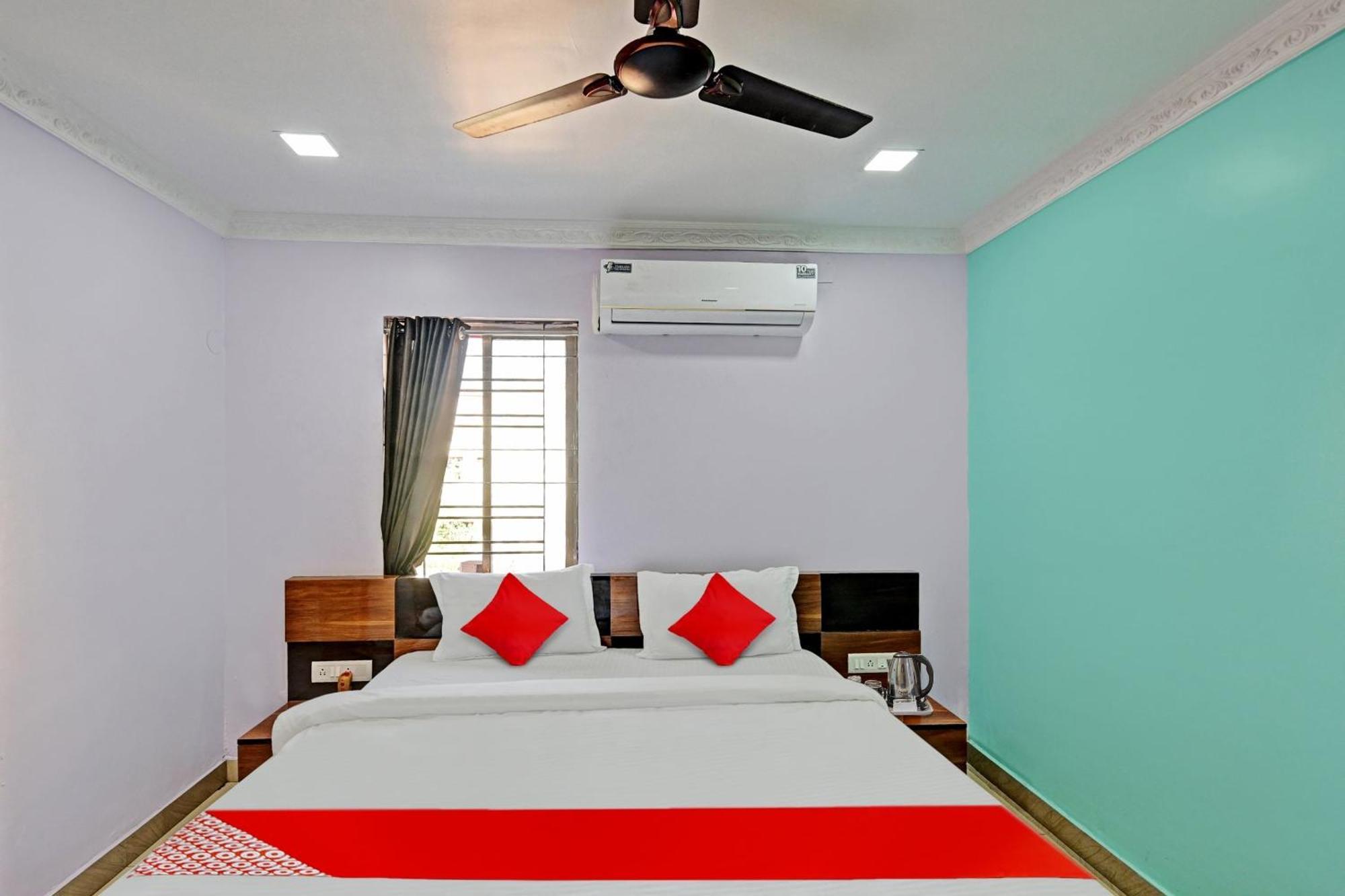 Hotel O Hi5 Days Inn Premium Bhuvanesvar Szoba fotó